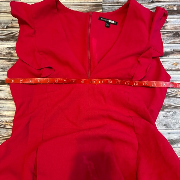 Black Halo Deklyn Ruffle Flutter Sleeve V-Neck Short Romper Red Sz 14 - Picture 9 of 9